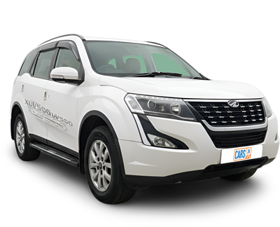 Mahindra XUV500-img